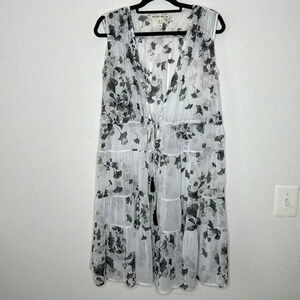 Rachel Hollis small sheer dress in black and white flowers